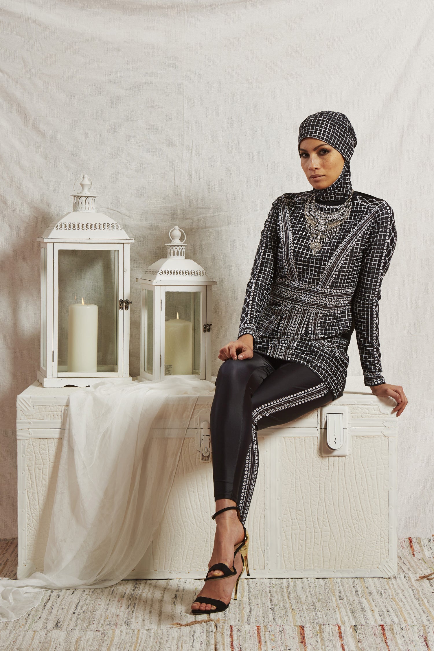 Gozallar va qora tanli erkaklar bilan porno tomosha qiling Mening junim kesilgan yutib yuboring